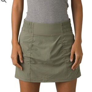 PRANA Railay athletic pull on Skort size XL Sage green